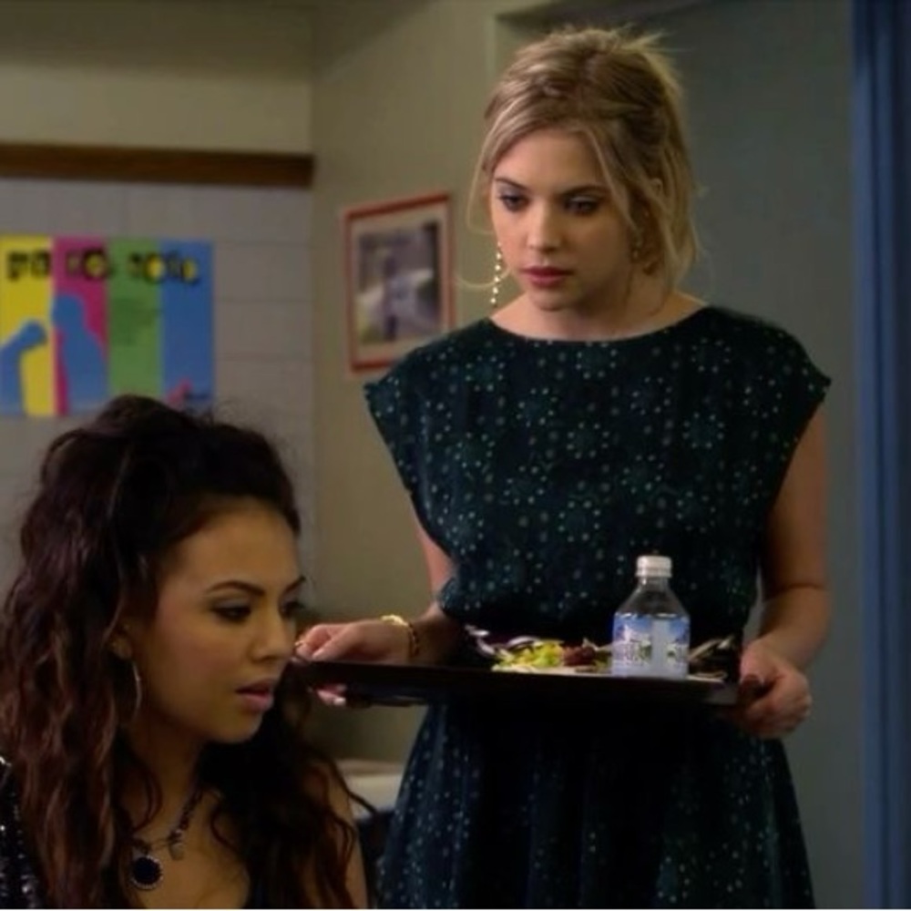 Green Dress ASO Hanna Marin On Pretty Little Liars